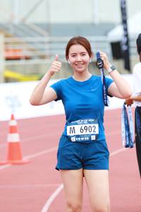 BIB: 6902
                            <button type="button" onclick="openModal(4646798)" class="btn btn-primary btn-sm float-right btn-popup" data-toggle="modal" data-target=".modal-high-quality">
                        <i class="fas fa-shopping-cart"></i> Add to Cart
                    </button>
                                            <button type="button" onclick="isThisMe(4646798, true)" class="btn btn-success btn-sm float-right btn-popup btn-isme hidden" data-toggle="tooltip" data-placement="bottom" title="นี่คือรูปของคุณใช่ไหม คลิกที่นี่เพื่อเอาเข้าอัลบั้ม">
                        <i class="fas fa-plus"></i> Add to album
                    </button>
                    <button type="button" onclick="isThisMe(4646798, false)" class="btn btn-warning btn-sm float-right btn-popup btn-isnotme hidden">
                        <i class="fas fa-ban"></i> Remove from album
                    </button>